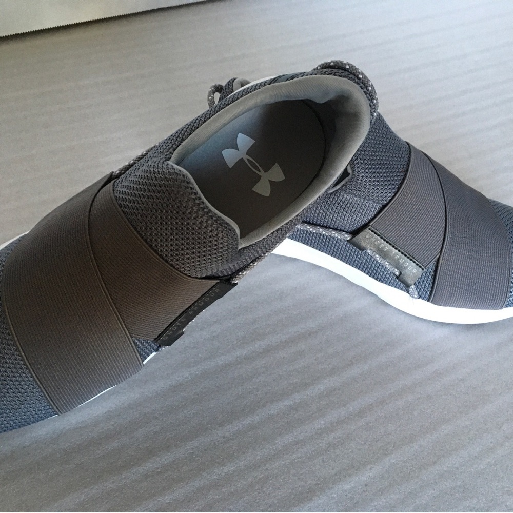 NWT Women’s Under Armour UA W Precision X Training Shoes Size 9.5 Gray